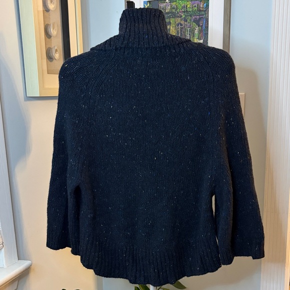 Theory Navy turtle Neck Sweater size S/P - Picture 8 of 8